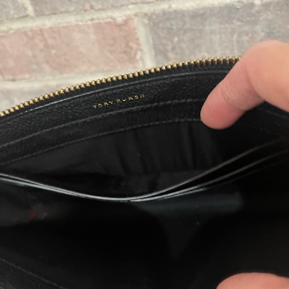 Tory Burch Black Crossbody Bag with Gold Logo - Picture 10 of 14